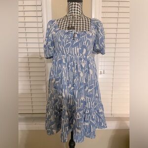 Entro dress.  No tag never worn.  Size small, but there is no label.